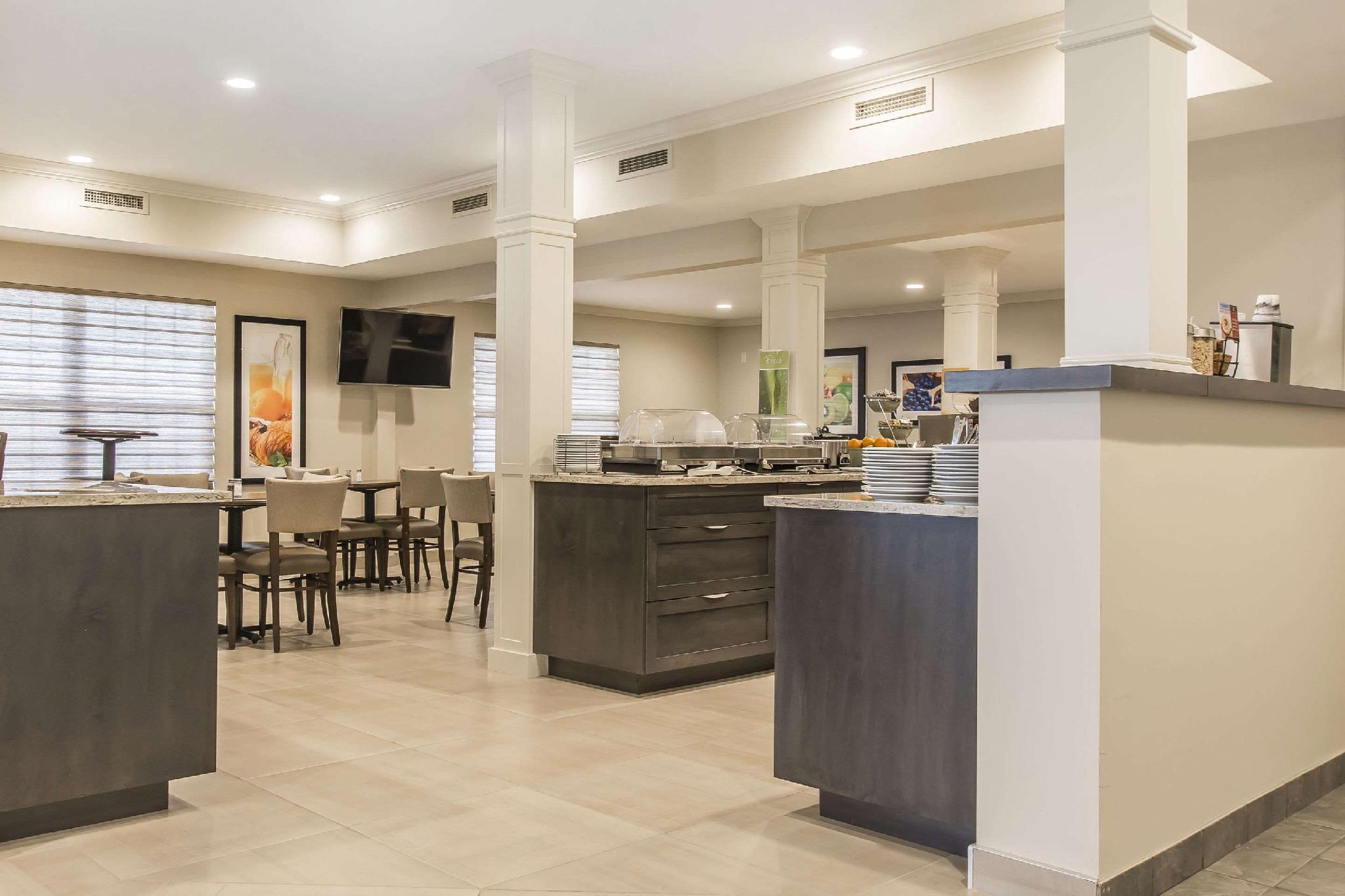 Quality Inn & Suites Amsterdam Fredericton Zewnętrze zdjęcie