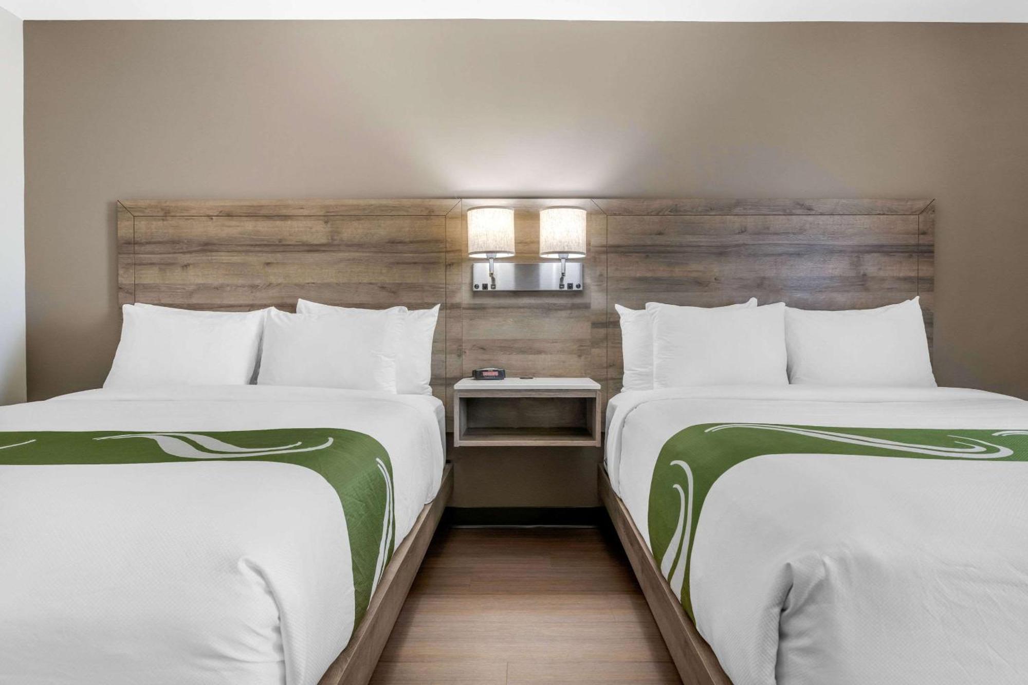 Quality Inn & Suites Amsterdam Fredericton Zewnętrze zdjęcie