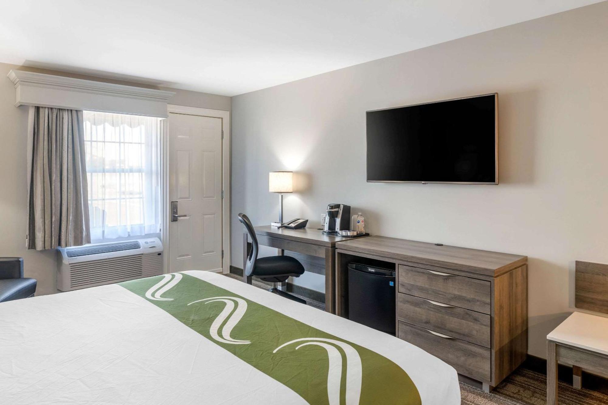 Quality Inn & Suites Amsterdam Fredericton Zewnętrze zdjęcie